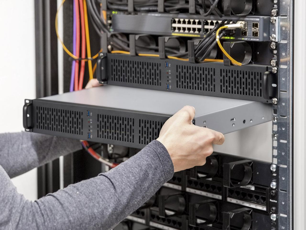 Rosewill 2U Server Chassis Rackmount Case | 4 3.5" HDD Bays | Micro-ATX Compatible |3 x 80mm PWM Fans | 2x USB 3.0 | Silver/Black - RSV-Z2600U